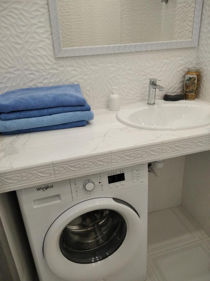 Korfu Next To The Beach And Sea Apartment โอเดสซา ภายนอก รูปภาพ